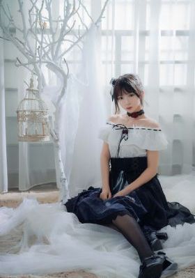 爱戴