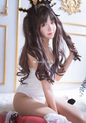 李采覃